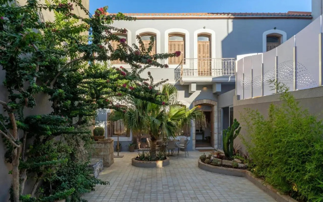 Triada Manor House