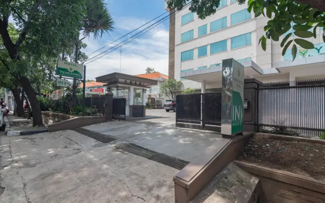 Hotel Yehezkiel Surapati