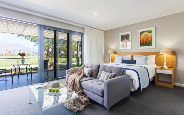 Pearl Valley Lodges