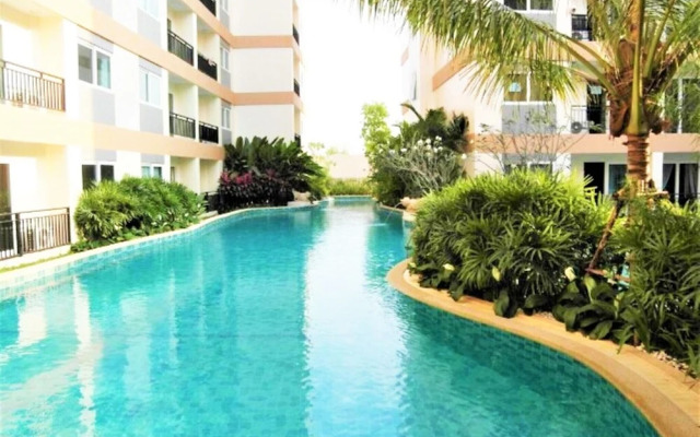 Park Lane Pattaya With Large Lagoon Swimming Pool