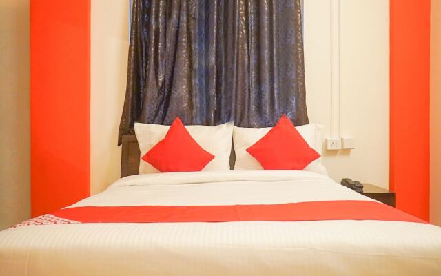 OYO Flagship 12723 Hotel D Villa