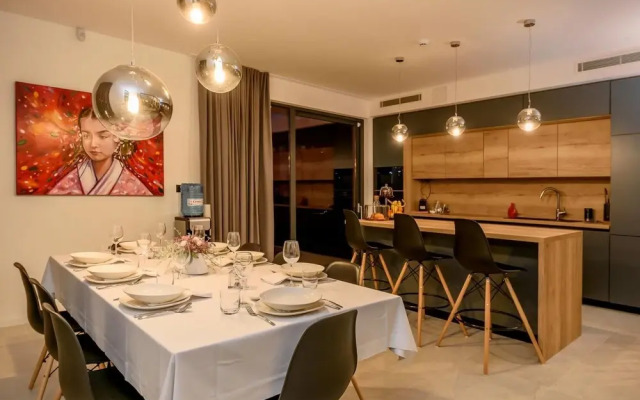 Villa Lucy Cherry CFH