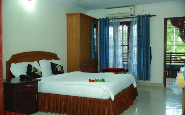 Sisir Palace Backwater Resort
