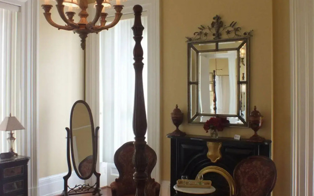 The Pepin Mansion Historic B&B