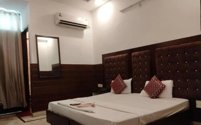 SRM Hotel Ashoka Palace