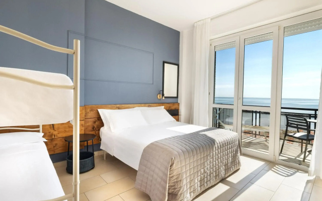 Hotel Constellation