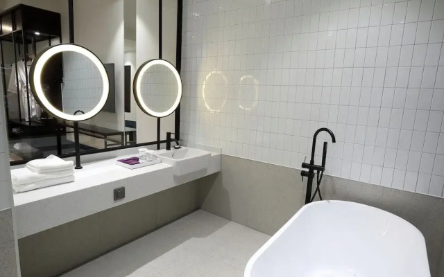 Orchid Hotel