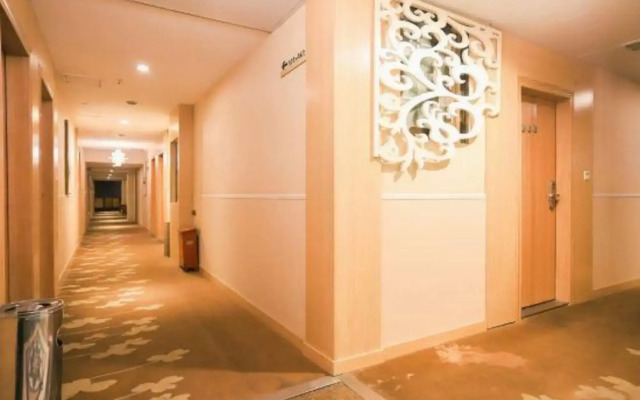 Lvcheng Hotel