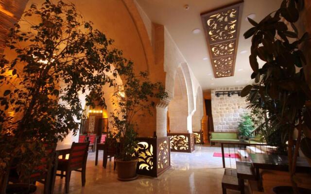 Tughan Hotel