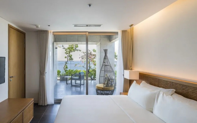 Chicland Hotel
