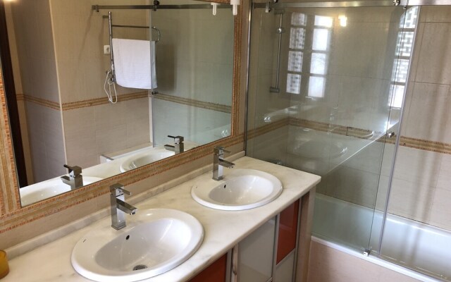 Aroeira’s Paradise