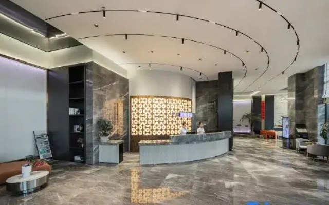 PHIREN Hotel Anji Jiuzhou Changshuo Plaza, Anji