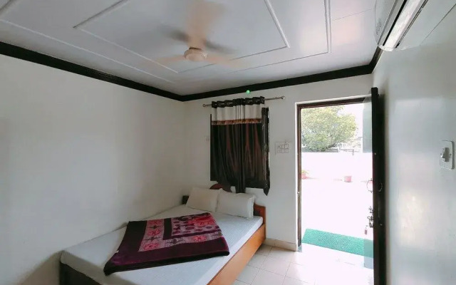 Radhika palace