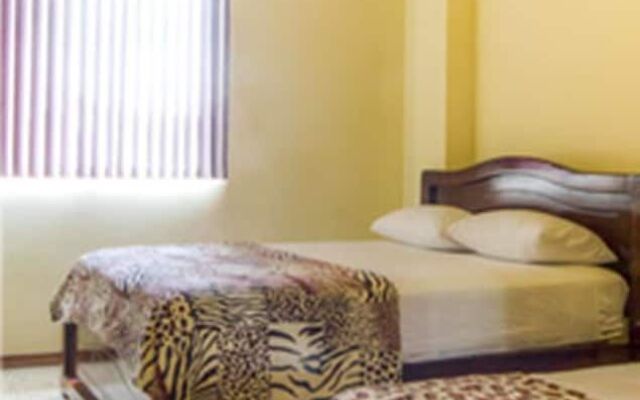 Golden Mar Hostal