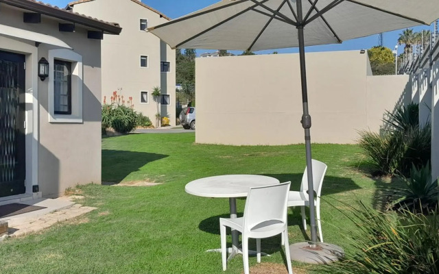 Santini Lace Self Catering Unit