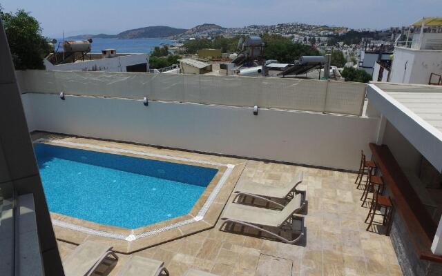 M2 Otel