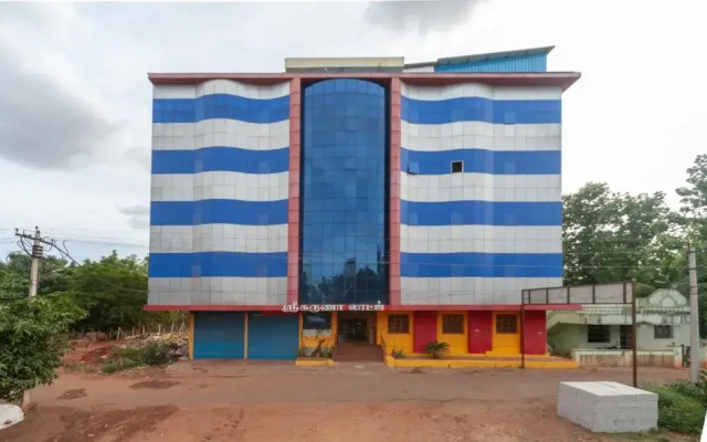 Sri Karuna Residency By OYO Rooms