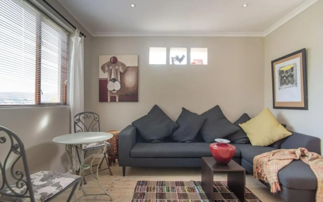 11 Deerpark Drive East