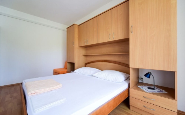Apartments Zlatko