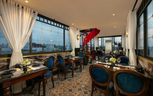 Carillon Boutique Hotel