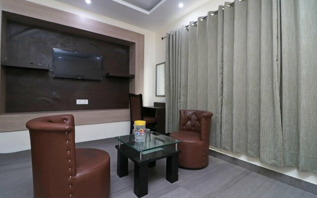 Hotel Kings by OYO Rooms