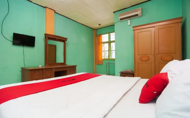 RedDoorz Syariah @ Hotel Matahari 2