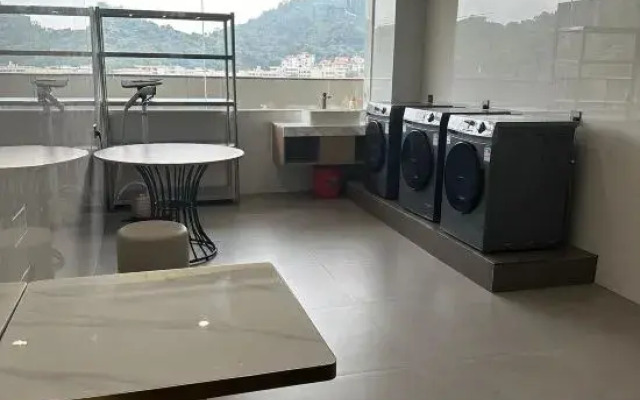 Thank Inn Hotel (Foshan Xilushan Eternal Love Scenic Area)