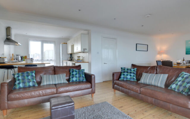 Holiday Home Marina