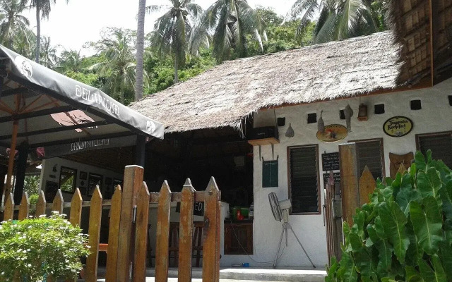 The Earth House