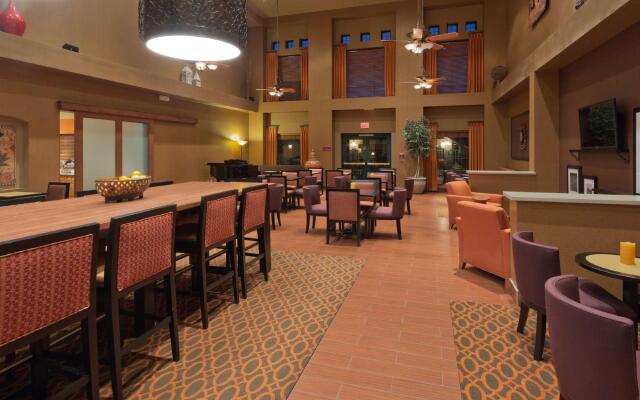 Hampton Inn & Suites Phoenix-Goodyear