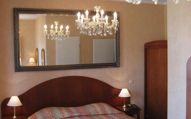 Avenue Hotel by F-Hotels