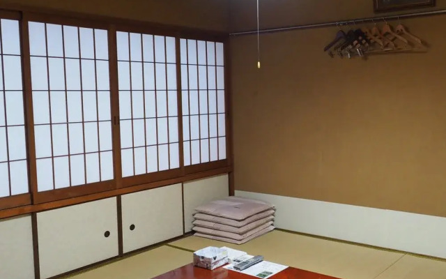 Asahiya Ryokan (Shodoshima)