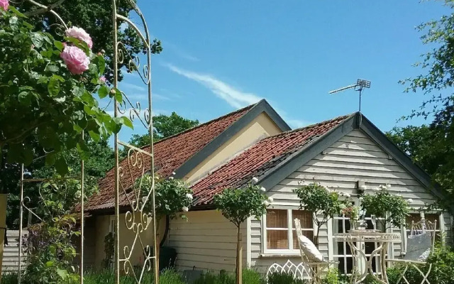 Low Farm Cottages