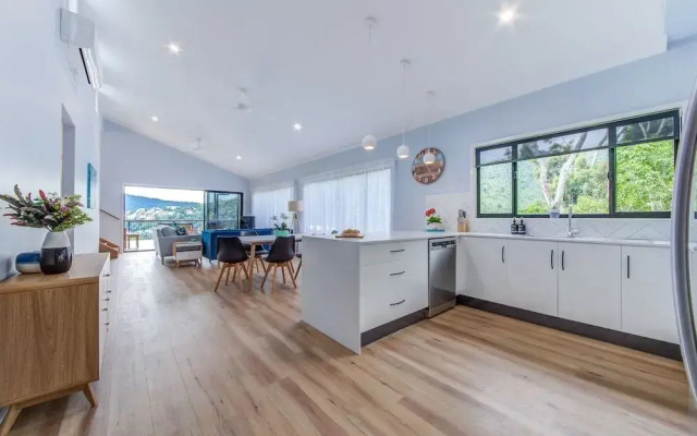Hillside Haven Airlie Beach