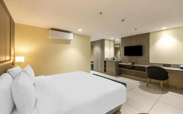 Sunday Hotel Vadodara