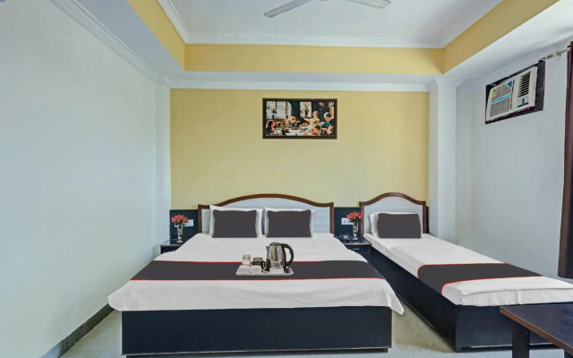 spot on 89476 Hotel Shalimar Lodge