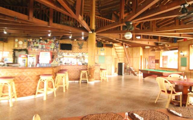 Parrot Paradise Resort