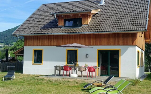 Cozy Holiday Home in Salzburg With Mountain View