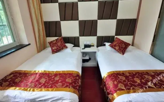 Caifeng Boutique Hotel (Xihu Ding'an Road Subway Station)