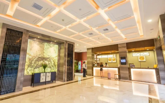 Metropolo Jinjiang Hotels (Xuzhou Railway Station, Suning Plaza, Chudu)