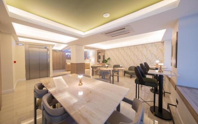 Atik Palace Hotel