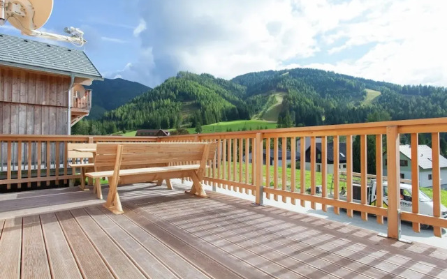 Wooden Chalet with Wellness Centre in Hohentauern