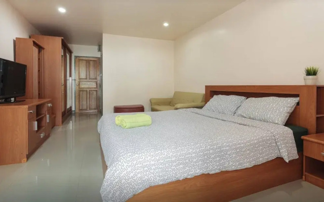 Comfy Room Near Bts Bangna, Free Wifi, Netflix, Pool, Gym