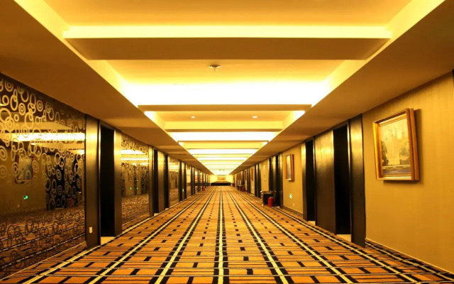 Hong Wei Yi Jia Beijing Wangfujing