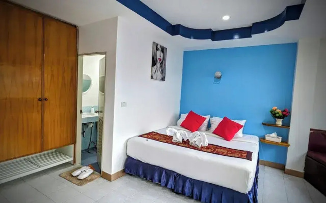 Heaven House Restro & Bar