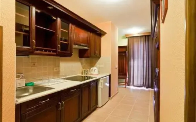 Tó apartmanházak