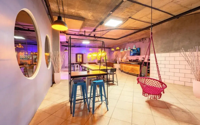 Marinn Tropical Vibes Hotel