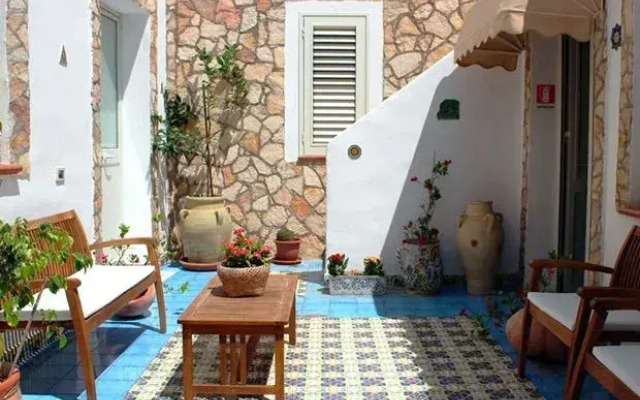 Hotel Macondo