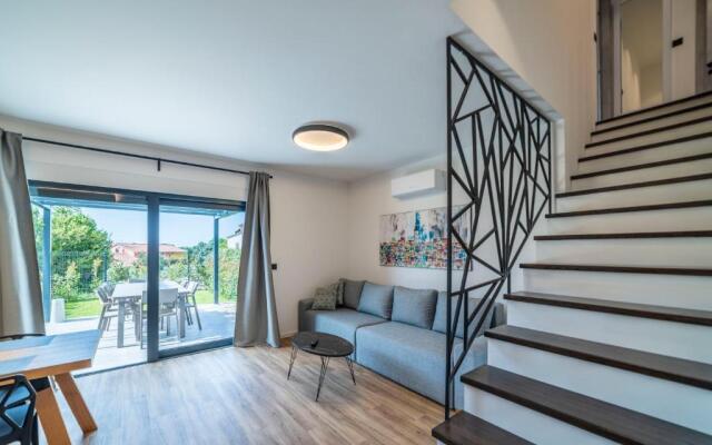 PINNA RESIDENCE - Datul