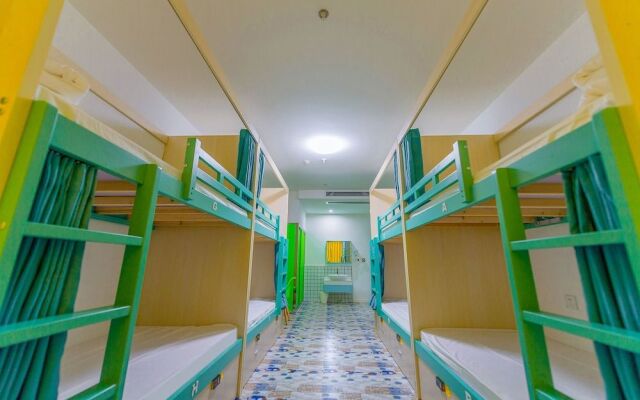 Chengdu Three Fish International Youth Hostel